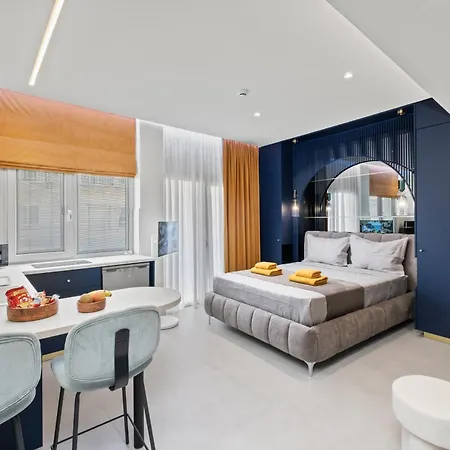 Fatcow Centre Lejlighedshotel 4*