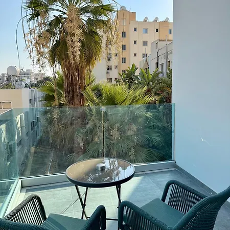 Fatcow Centre 4* Larnaca