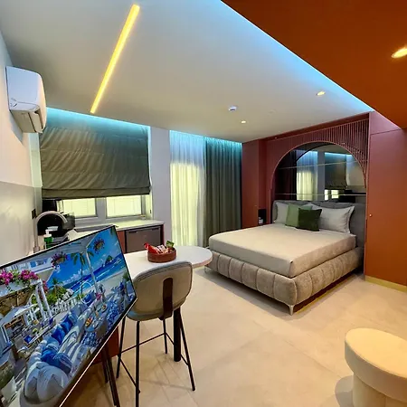 Fatcow Centre Aparthotel 4*